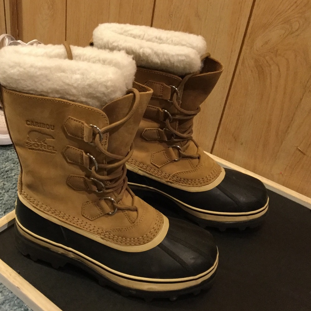 Sorel caribou boot